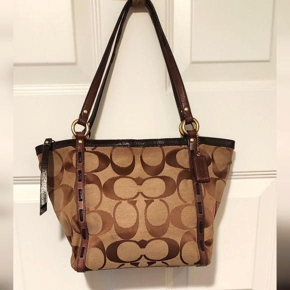 Coach Signature Shoulder Tote Bag Canvas & Leather 15" X 10 1/2" - Picture 1 of 16
